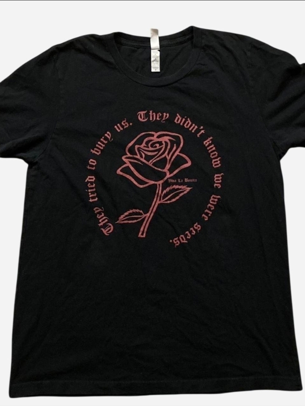 M | Viva La Bonita Black Rose t-shirt